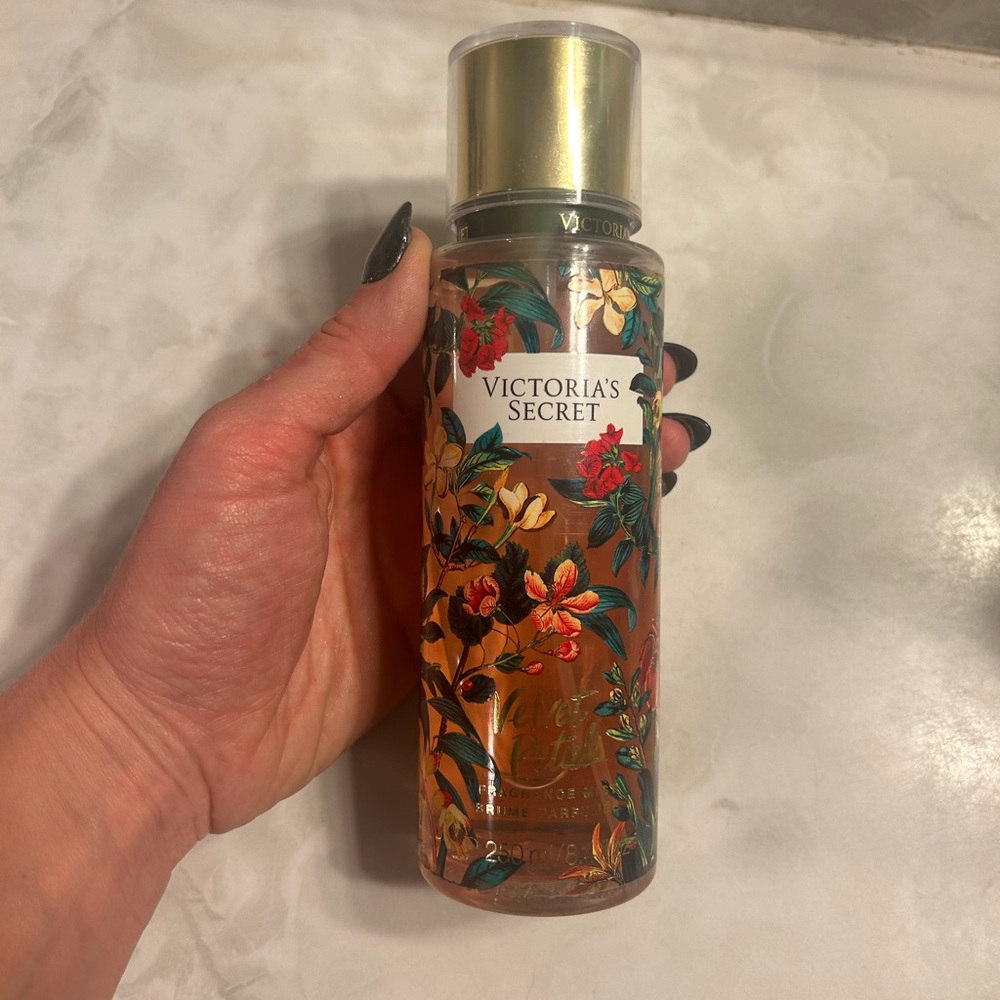 Victoria’s Secret mist, velvet petals